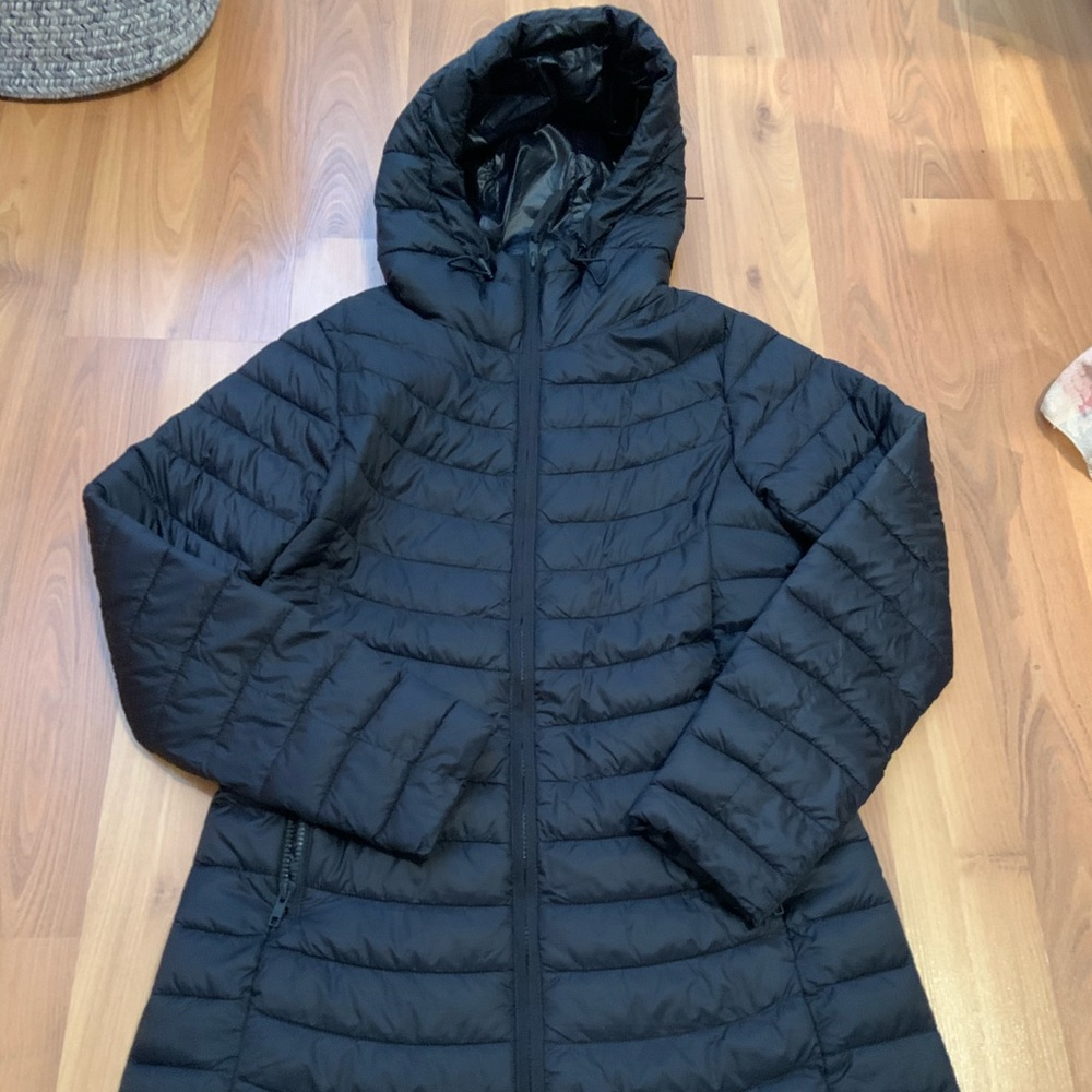 Gap puffer jacket